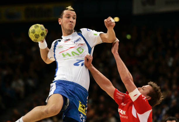 定位球时盯 定位球时盯