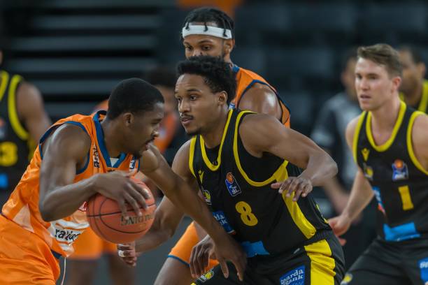 出顽强的斗 出顽强的斗