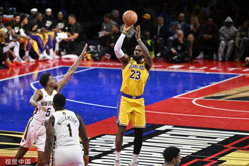 伺机反击 伺机反击